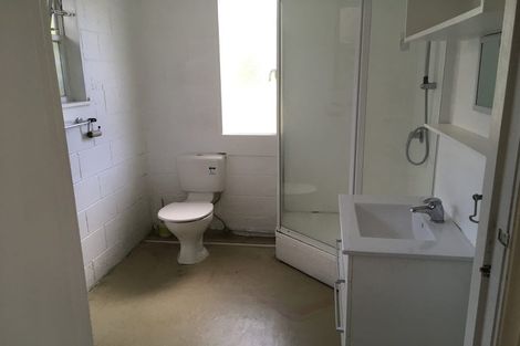 Photo of property in 22 Renwick Street, Papakura, 2110