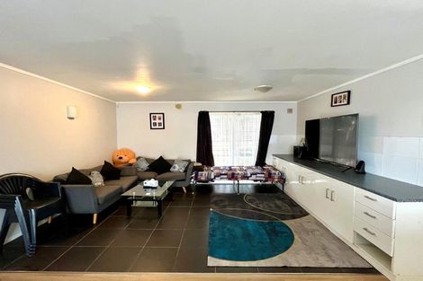 Photo of property in 1/94 Great South Road, Manurewa, Auckland, 2102