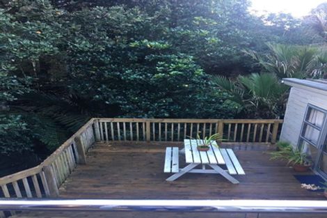 Photo of property in 33 Reynolds Place, Torbay, Auckland, 0630