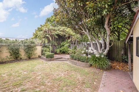 Photo of property in 32 Matai Road, Raumati South, Paraparaumu, 5032