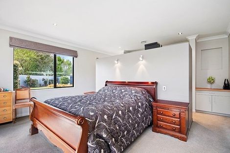 Photo of property in 5 Gleaming Place, Waiuku, 2123