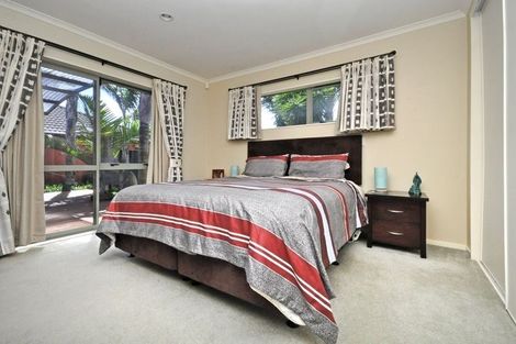 Photo of property in 43 Blackwood Drive, Wattle Downs, Auckland, 2103