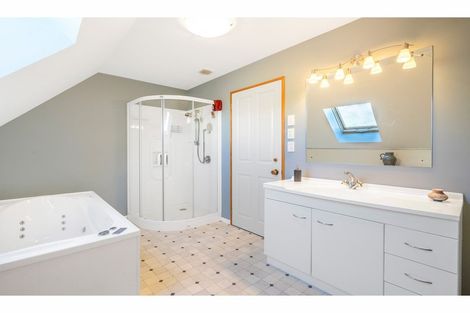 Photo of property in 60 Cardigan Road West, Wyndham, 9831