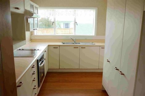 Photo of property in 77 Te Atatu Road, Te Atatu South, Auckland, 0610