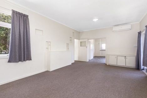 Photo of property in 2/461 Great South Road, Opaheke, Papakura, 2113