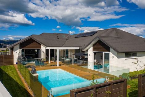 Photo of property in 19 Mike Smith Drive, Cambridge, 3434