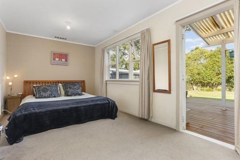 Photo of property in 124 Glendale Road, Glen Eden, Auckland, 0602