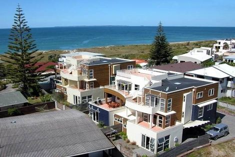Photo of property in 2/221 Papamoa Beach Road, Papamoa Beach, Papamoa, 3118