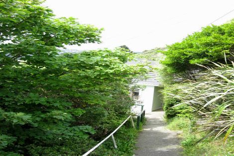 Photo of property in 137 The Ridgeway, Mornington, Wellington, 6021