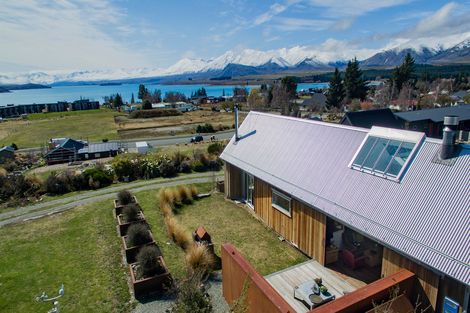 Photo of property in 13 D'archiac Drive, Lake Tekapo, 7999