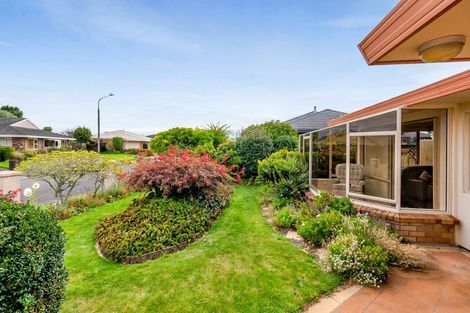 Photo of property in 1/9 Waiwera Place, Merrilands, New Plymouth, 4312