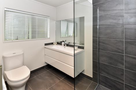 Photo of property in 62 Tington Avenue, Wattle Downs, Auckland, 2103