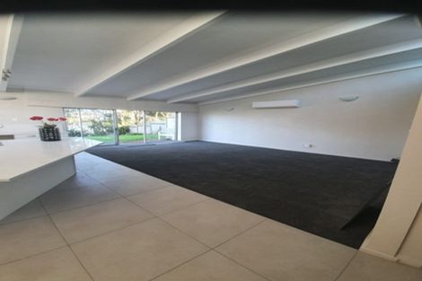 Photo of property in 38 Aurea Avenue, Pakuranga, Auckland, 2010