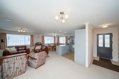 Photo of property in 33c Argyle Street, Hawera, 4610