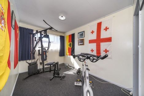 Photo of property in 2/272 Grey Street, Palmerston North, 4414