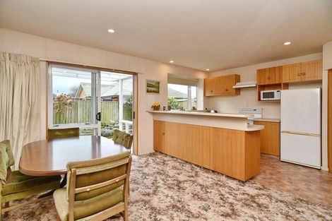 Photo of property in 2/23a Meadow Street, Papanui, Christchurch, 8052