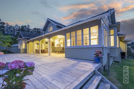 Photo of property in 913 Peak Road, Helensville, 0875