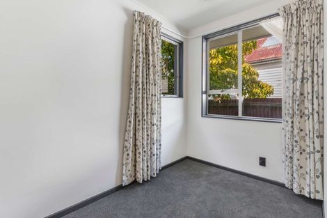 Photo of property in 2/42 Mathesons Road, Phillipstown, Christchurch, 8011