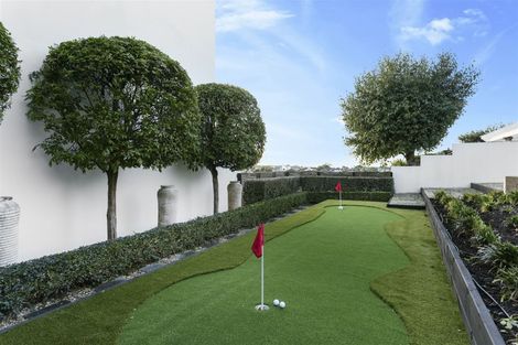 Photo of property in 8/258 Hurstmere Road, Takapuna, Auckland, 0622