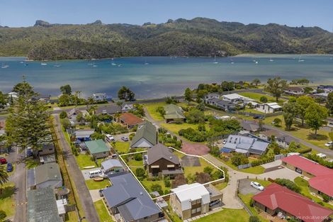 Photo of property in 131 Albert Street, Whitianga, 3510