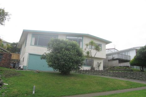 Photo of property in 241 Dowse Drive, Maungaraki, Lower Hutt, 5010