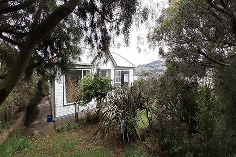 Photo of property in 20 Athol Place, Ravensbourne, Dunedin, 9022