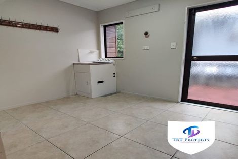 Photo of property in 21 Hakea Place, Totara Heights, Auckland, 2105