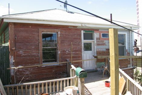 Photo of property in 4 Allenby Terrace, Wellington Central, Wellington, 6011