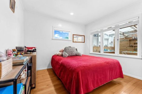 Photo of property in 6 Paterson Avenue, Pukekohe, 2120