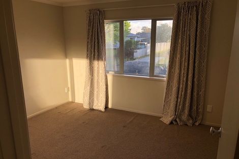 Photo of property in 25 Darren Crescent, Half Moon Bay, Auckland, 2012