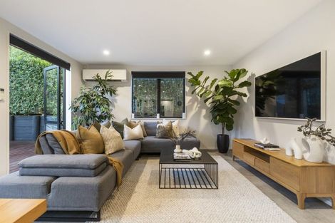 Photo of property in 71a Neil Avenue, Te Atatu Peninsula, Auckland, 0610