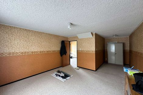 Photo of property in 1 Bishops Glen, Tawa, Wellington, 5028