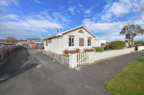 Photo of property in 12 Severn Street, Green Island, Dunedin, 9018