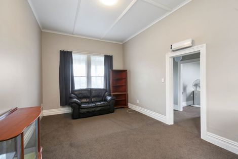 Photo of property in 75 Riemenschneider Street, Manaia, 4612