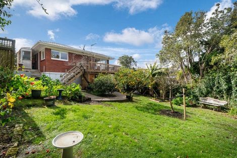 Photo of property in 1/27 Sandown Road, Rothesay Bay, Auckland, 0630