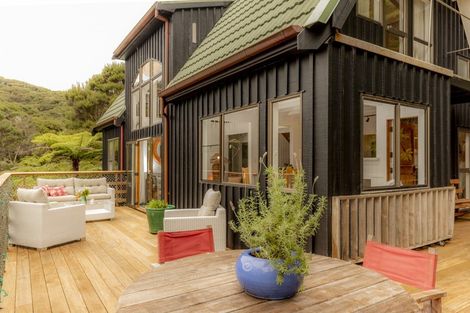 Photo of property in 16 Major Bridge Drive, Russell, 0272