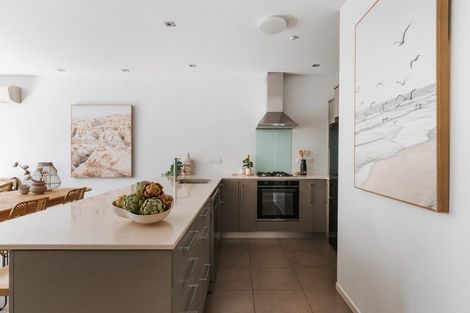 Photo of property in 4/35 Victoria Road, Mount Maunganui, 3116