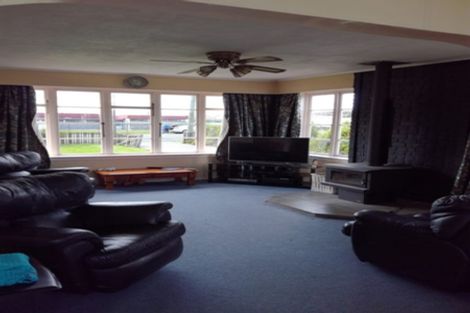 Photo of property in 9 Birch Street, Tuatapere, 9620