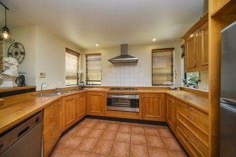 Photo of property in 44 Ruapehu Drive, Fitzherbert, Palmerston North, 4410