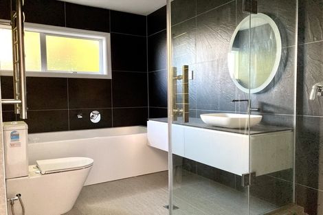 Photo of property in 2/89a Royal Road, Massey, Auckland, 0614