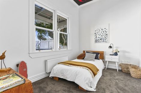 Photo of property in 55 Rawene Road, Birkenhead, Auckland, 0626