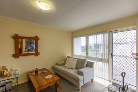 Photo of property in 3/14 Norwich Crescent, Tamatea, Napier, 4112