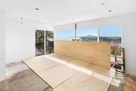 Photo of property in 9 Paritai Drive, Orakei, Auckland, 1071