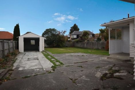 Photo of property in 112 Avonhead Road, Avonhead, Christchurch, 8042