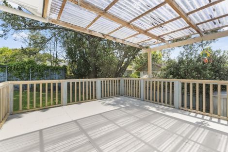 Photo of property in 3 Theban Place, Totara Vale, Auckland, 0629