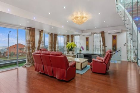 Photo of property in 54 Goodwood Drive, Goodwood Heights, Auckland, 2105