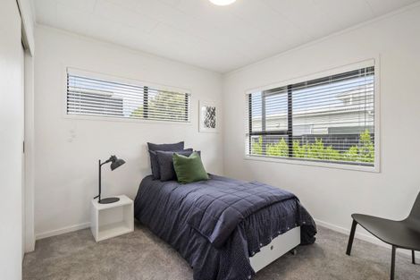 Photo of property in 2/57 Lake Road, Devonport, Auckland, 0624