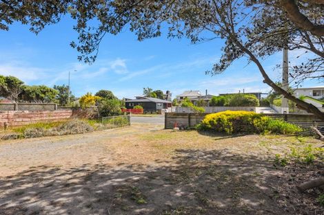 Photo of property in 30 Rua Avenue, Waitarere Beach, Levin, 5510