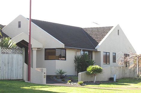 Photo of property in 10 Drumfearn Place, Rototuna, Hamilton, 3210