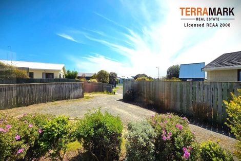 Photo of property in 40 Simcox Street, Otaki Beach, Otaki, 5512